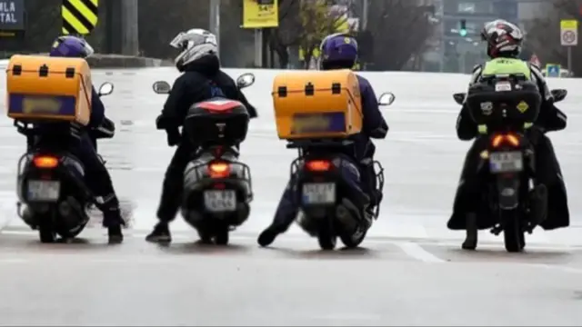 Kayıtsız motokuryeler için düğmeye basıldı | STAR