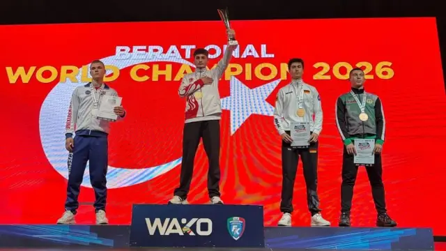 Berat Önal from Erzurum becomes world kickboxing champion