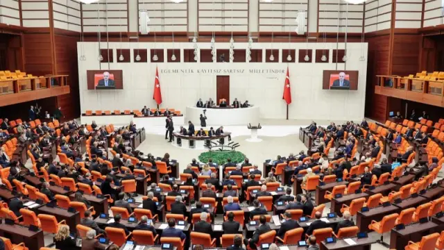Turkish parliament opens new legislative year as Erdoğan addresses chamber