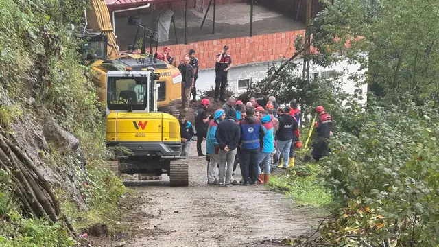 Landslide in Trabzon: One person buried under soil