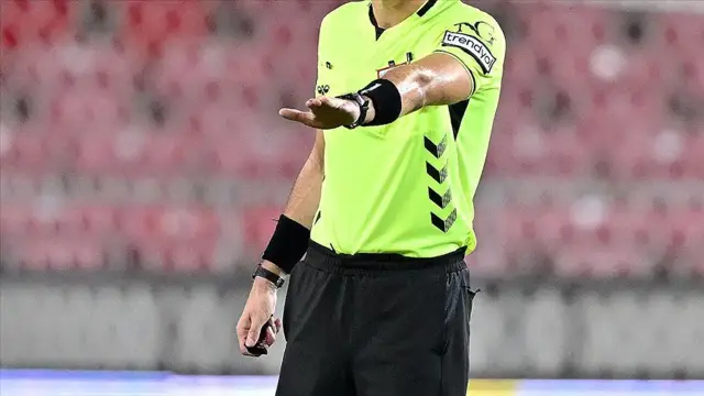 Messages requesting exam questions examined in referees file