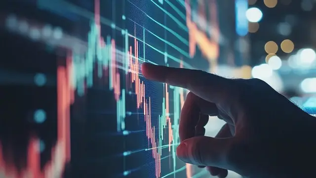 إحالة 12 مشتبها إضافيا إلى المحكمة في تحقيق الصناديق